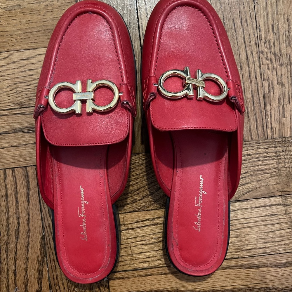 Ferragamo red leather Viggio mules